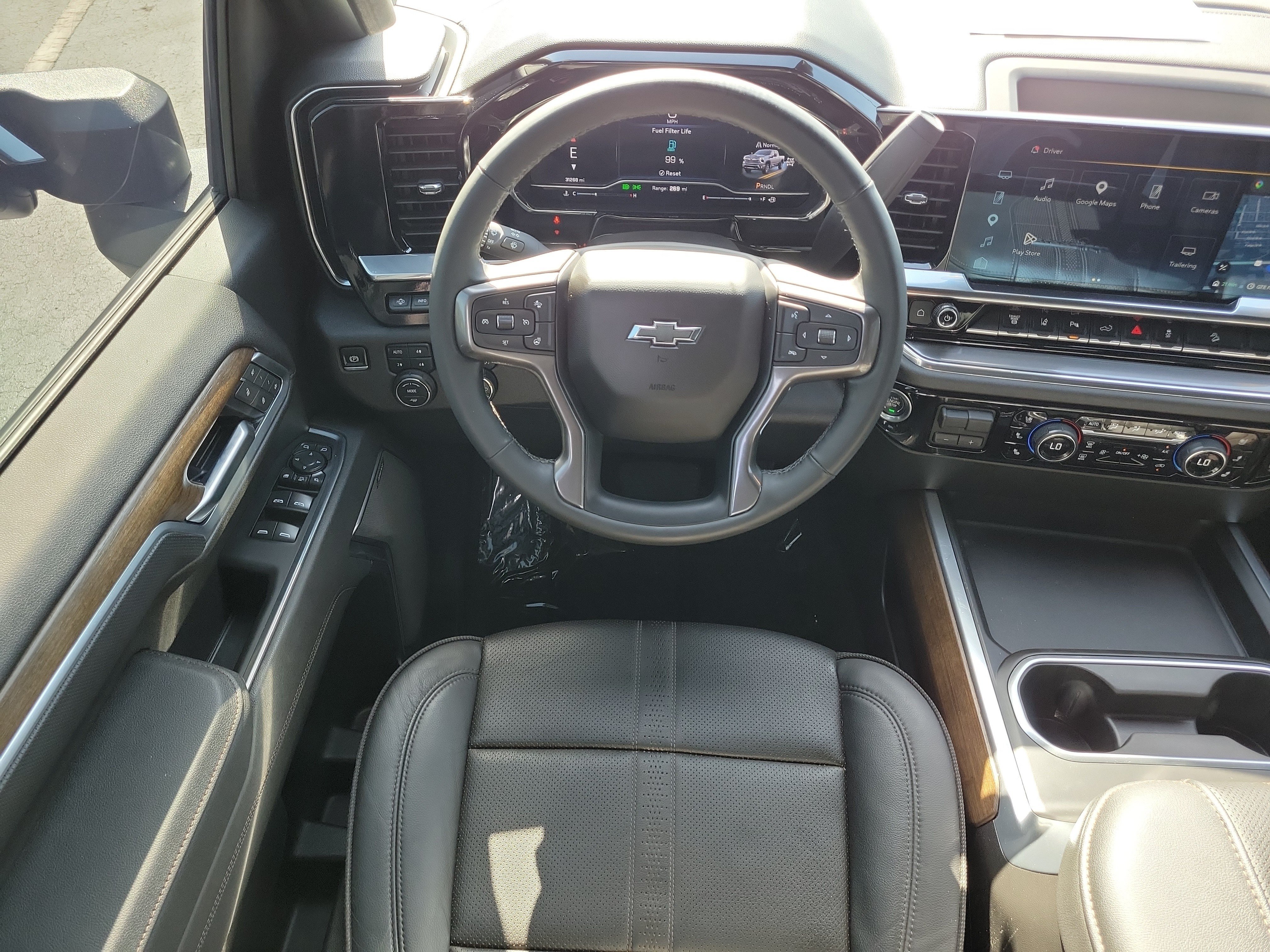 Used 2025 Chevrolet Silverado 2500 High Country w/ Midnight Edition AWD/4WD image 16
