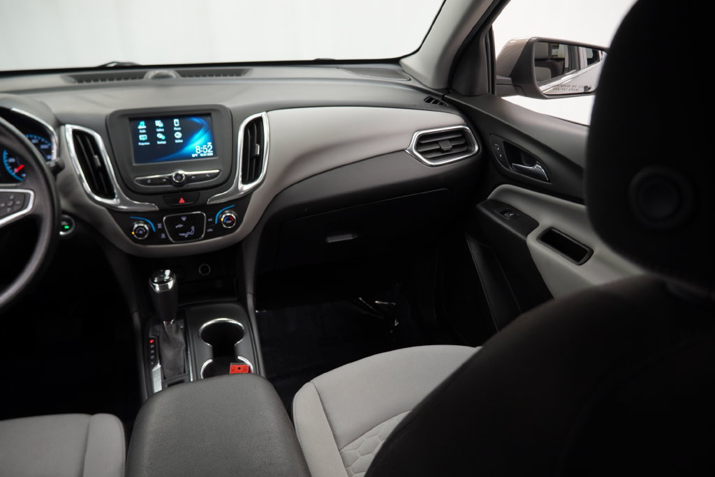 Used 2018 Chevrolet Equinox LT FWD image 22