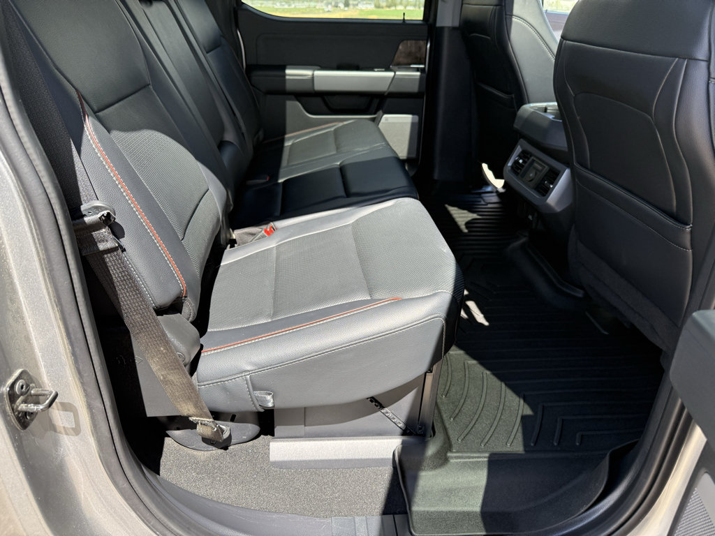 Used 2024 Ford F350 Lariat w/ Lariat Ultimate Package AWD/4WD image 36