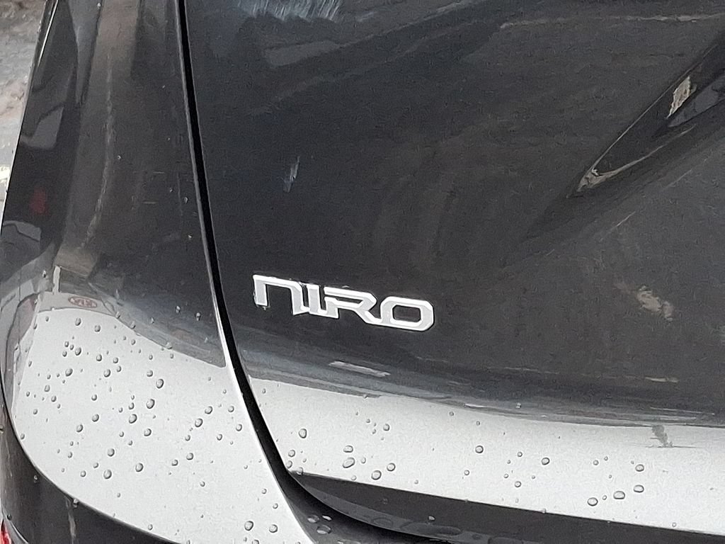 Certified 2023 Kia Niro LX FWD image 15