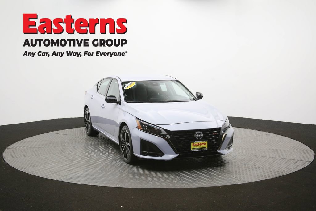 Used 2023 Nissan Altima 2.5 SR FWD image 53
