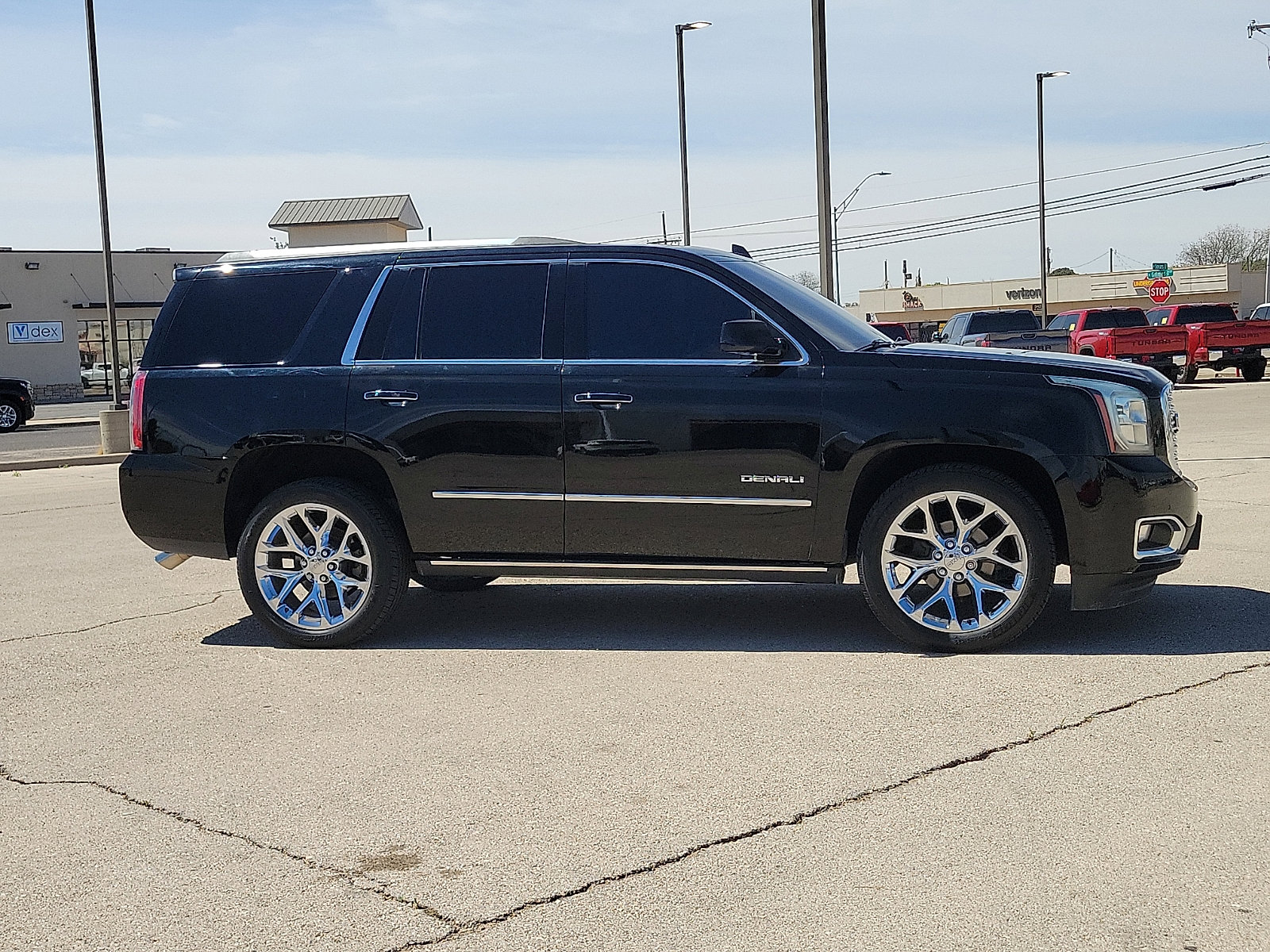 Used 2019 GMC Yukon Denali w/ Denali Ultimate Package image 5
