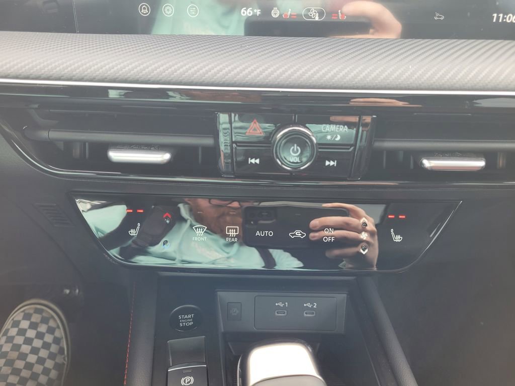 New 2026 Nissan Kicks SR w/ SR Premium Package image 26