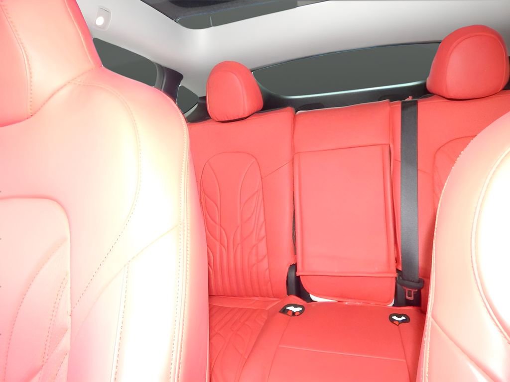 Used 2025 Tesla Model Y Long Range image 32