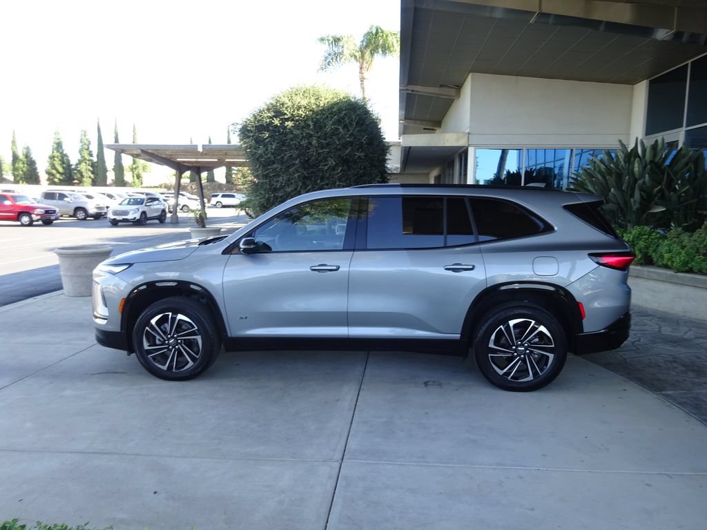 Certified 2026 Buick Enclave Sport Touring FWD image 4