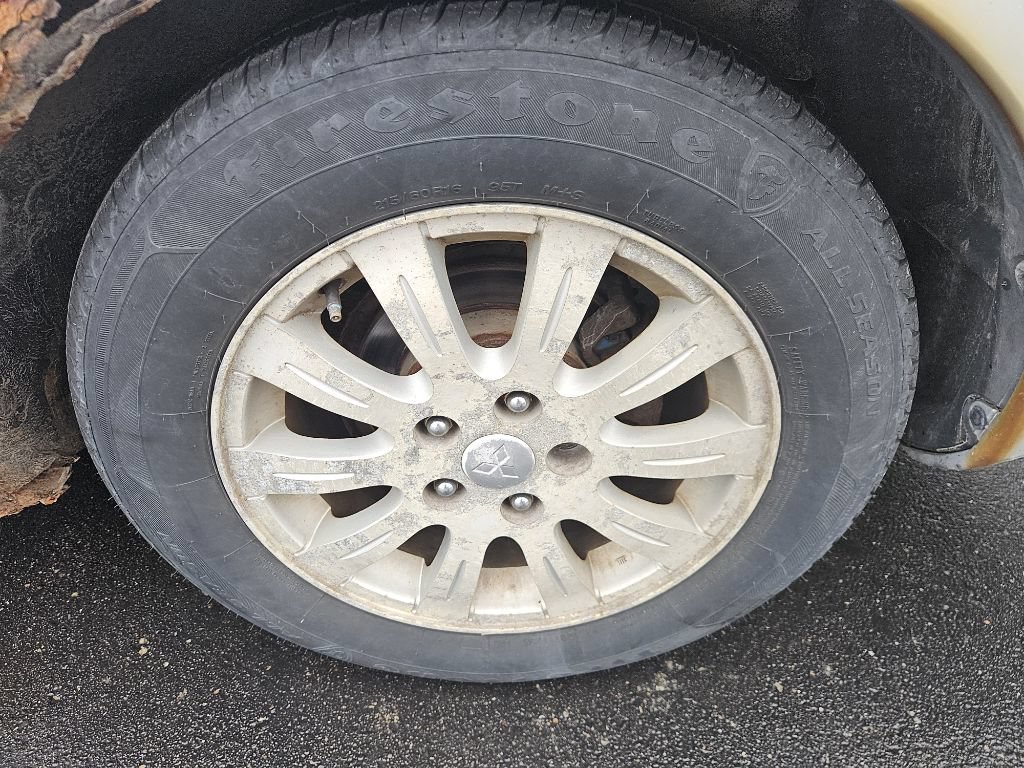 Used 2006 Mitsubishi Galant ES FWD image 20