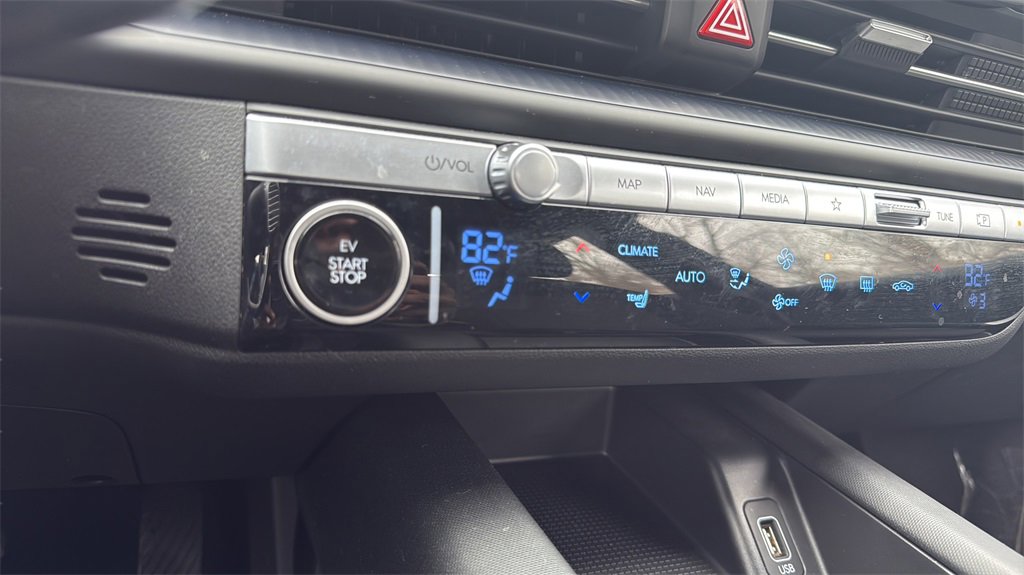 Certified 2023 Hyundai Ioniq 6 SE w/ Cargo Package image 24