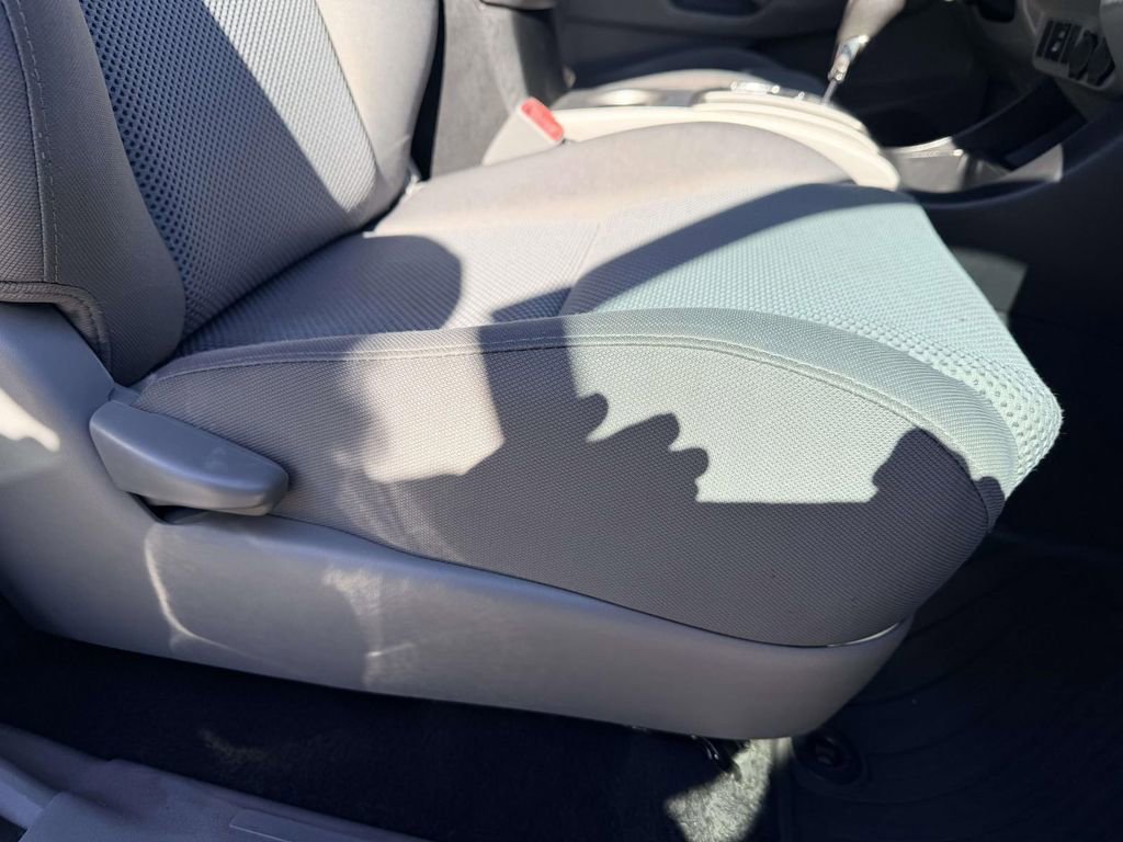 Used 2014 Toyota Tacoma PreRunner w/ TRD Sport Package image 13