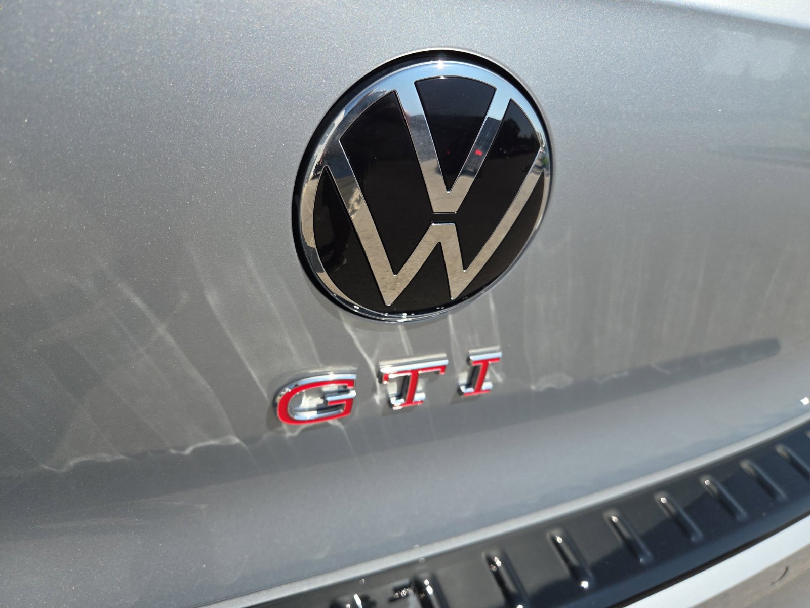 New 2026 Volkswagen GTI SE FWD image 7
