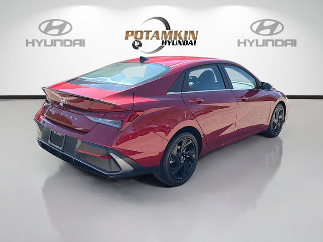 New 2026 Hyundai Elantra SEL Sport Premium FWD image 5