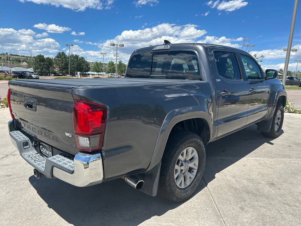 Used 2019 Toyota Tacoma SR5 AWD/4WD image 8