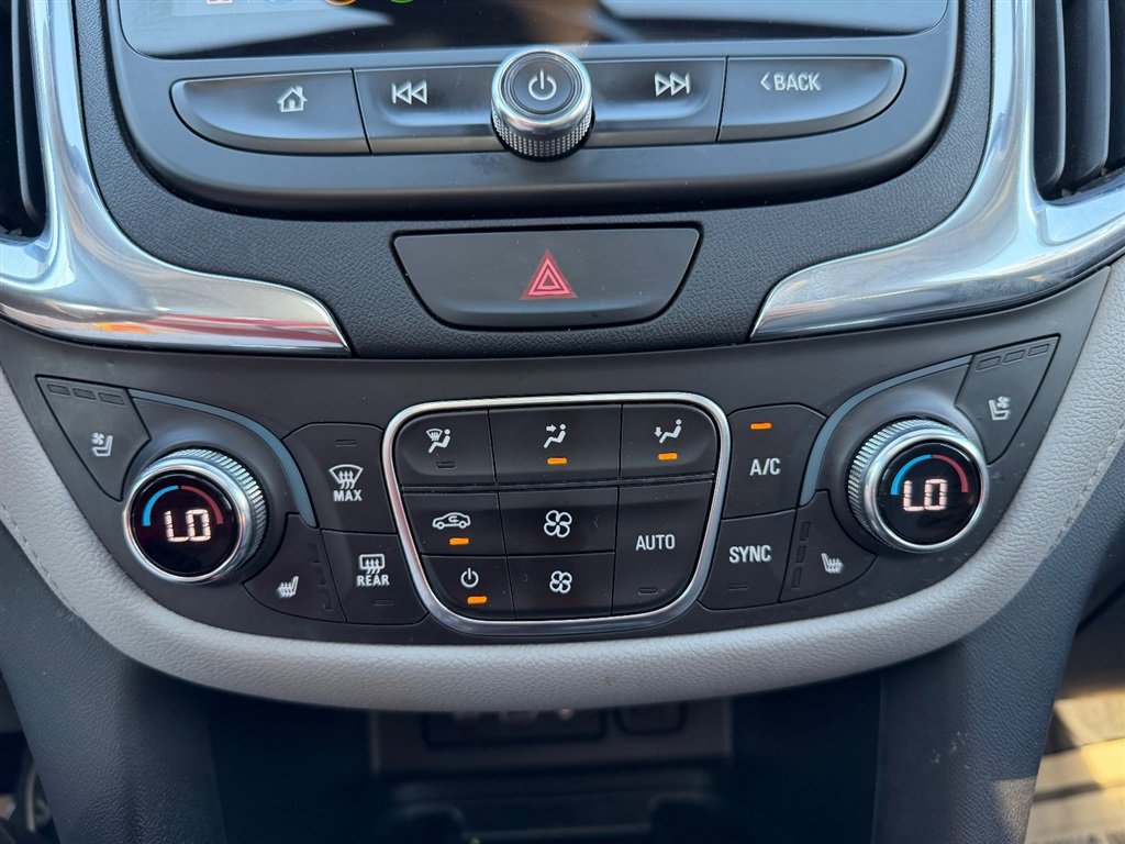 Used 2020 Chevrolet Equinox Premier FWD image 31