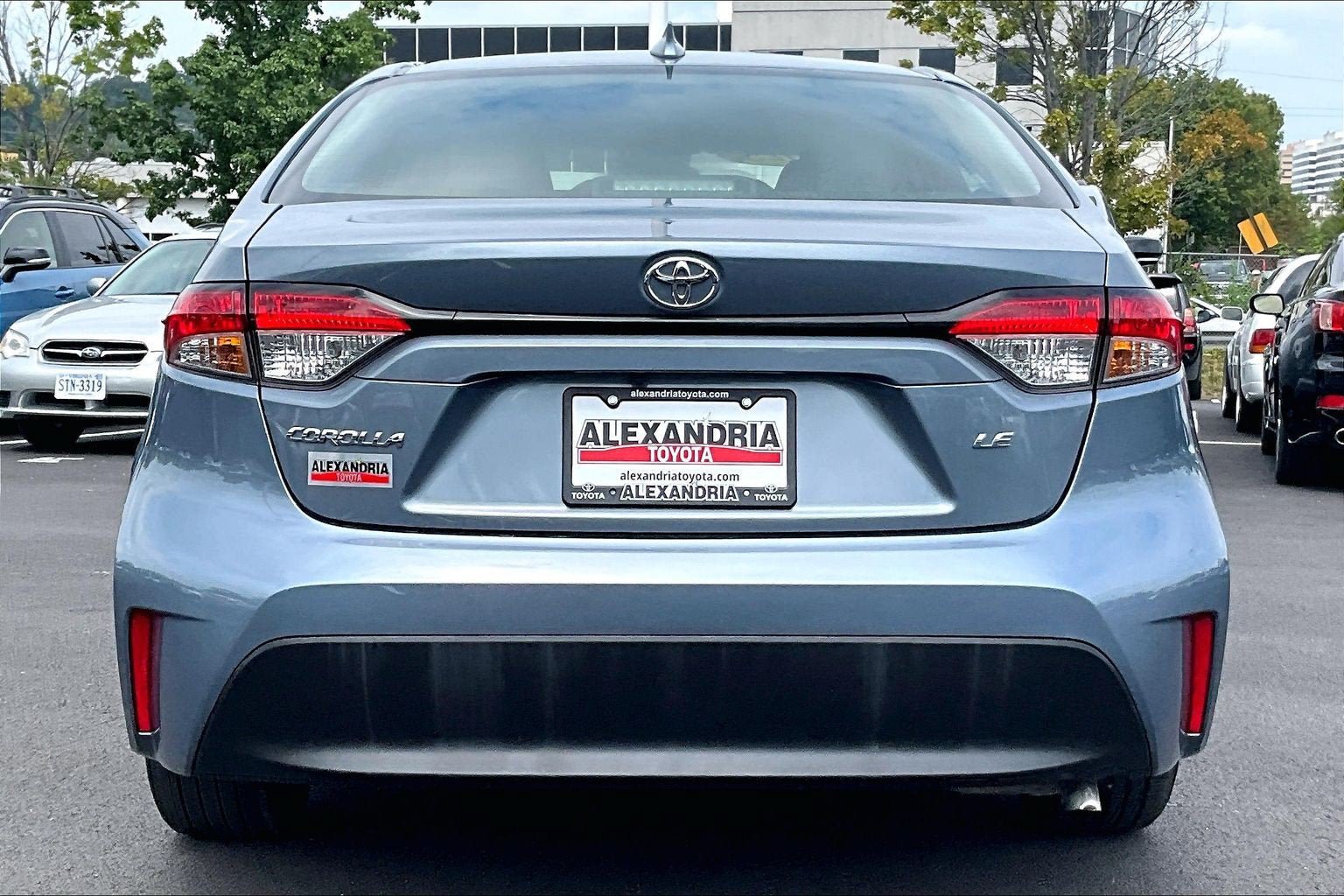 Used 2025 Toyota Corolla LE FWD image 4