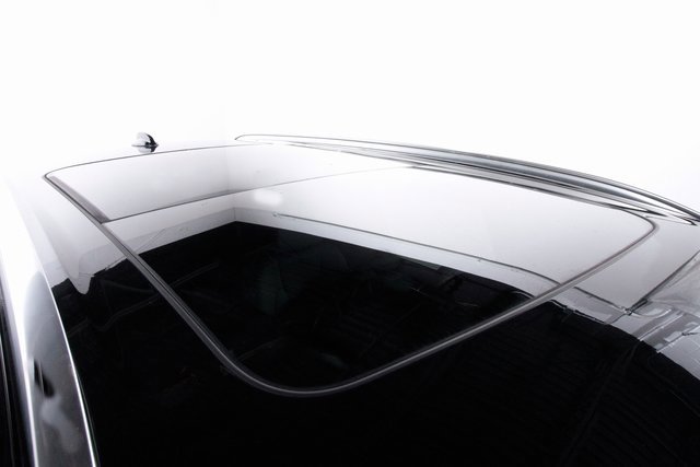 Certified 2024 Volvo XC90 B6 Plus image 33