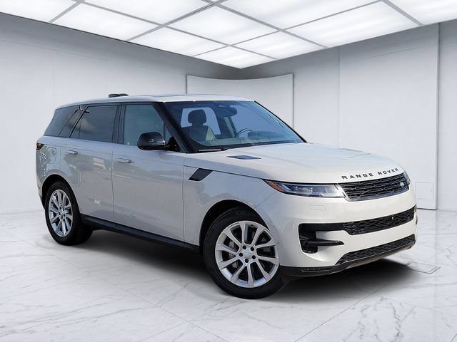 Used 2025 Land Rover Range Rover Sport SE AWD/4WD image 2