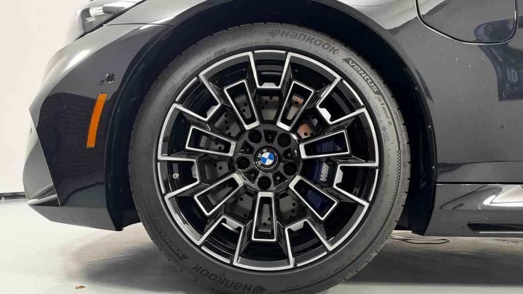 New 2027 BMW M5 Touring AWD/4WD image 9