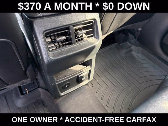 Used 2024 Ford Edge Titanium AWD/4WD image 39