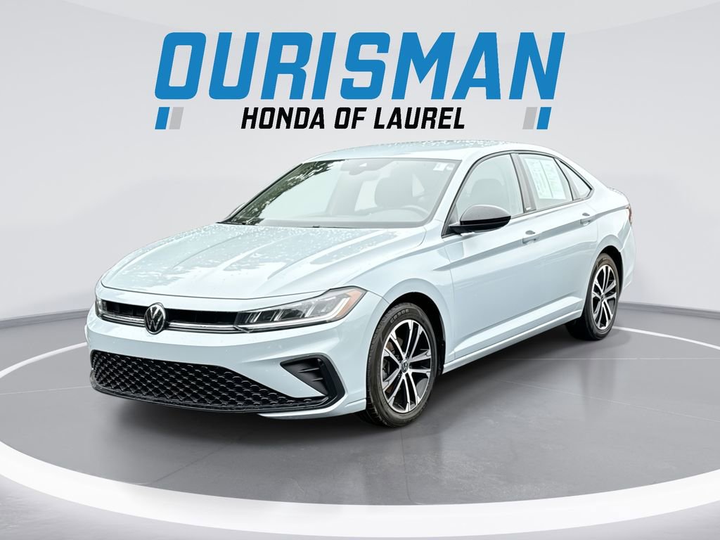 Used 2025 Volkswagen Jetta Sport FWD image 1