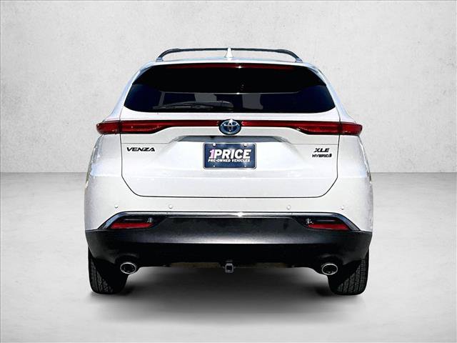 Used 2022 Toyota Venza XLE w/ Activity Package (TMS) AWD/4WD image 4