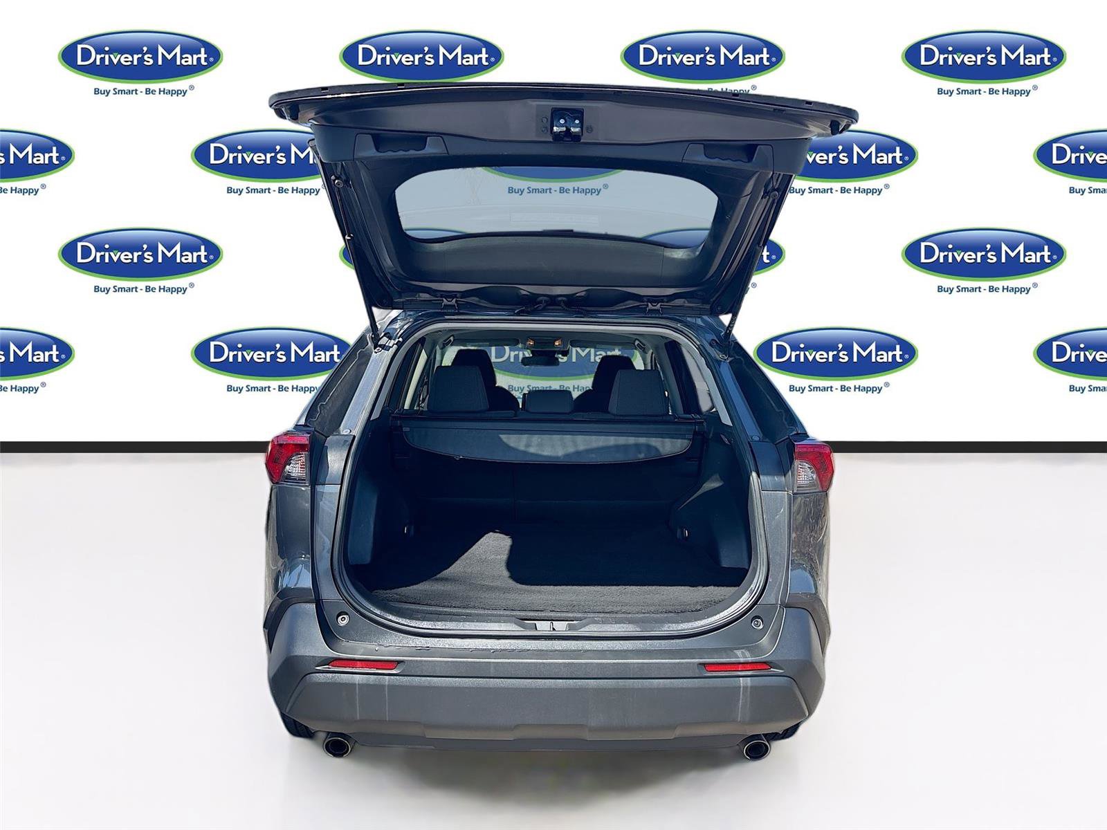 Used 2019 Toyota RAV4 LE image 26