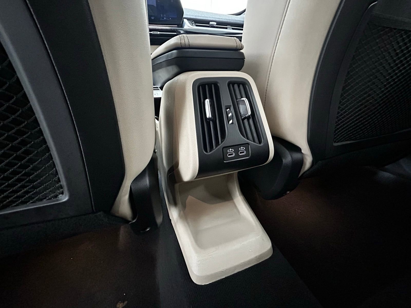 Used 2023 BMW X1 xDrive28i w/ Convenience Package AWD/4WD image 34