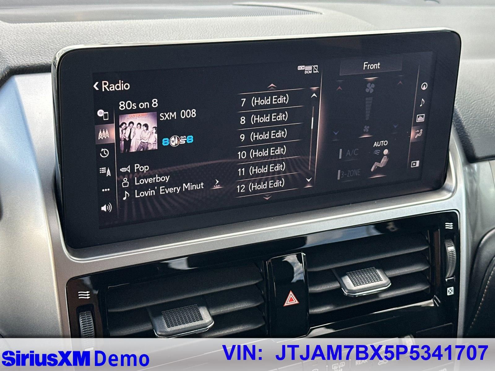 Used 2023 Lexus GX 460 Premium w/ Premium Package image 36