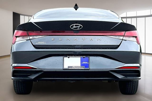 Used 2021 Hyundai Elantra SEL w/ Convenience Package image 5