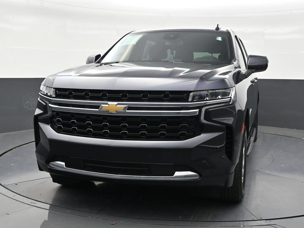 Used 2024 Chevrolet Suburban LS RWD image 8