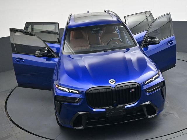 Used 2023 BMW X7 M60i w/ Executive Package image 40