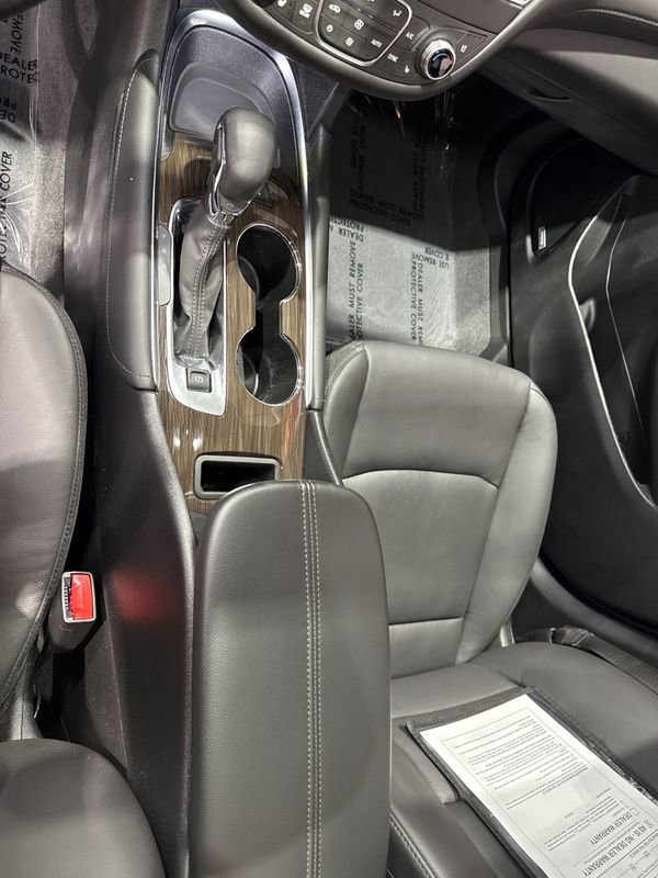 Used 2025 Chevrolet Malibu LT image 99