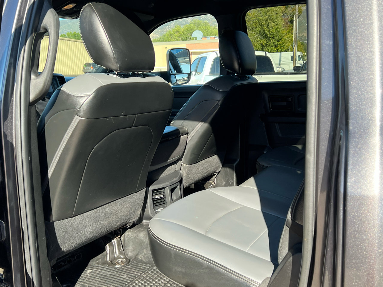 Used 2022 RAM 4500 Tradesman w/ Chrome Appearance Group image 15