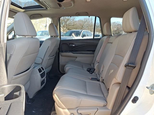 Certified 2019 Honda Pilot Touring image 9