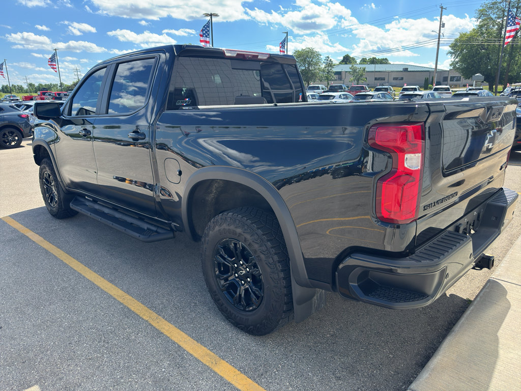 Used 2025 Chevrolet Silverado 1500 ZR2 w/ Technology Package AWD/4WD image 3