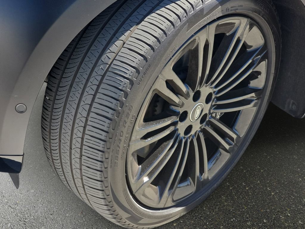 Used 2023 Land Rover Range Rover SE image 34