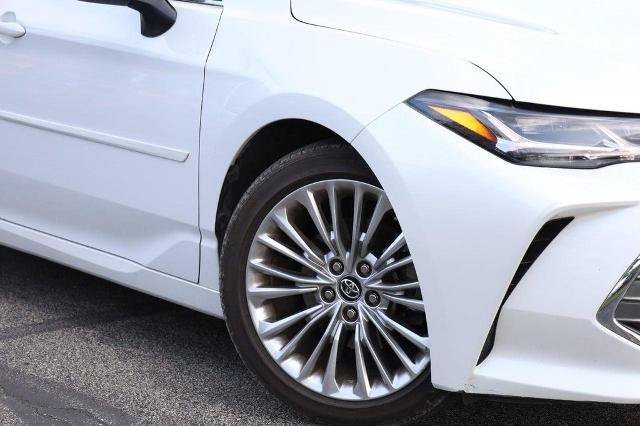 Used 2019 Toyota Avalon Limited w/ Protection Package FWD image 3