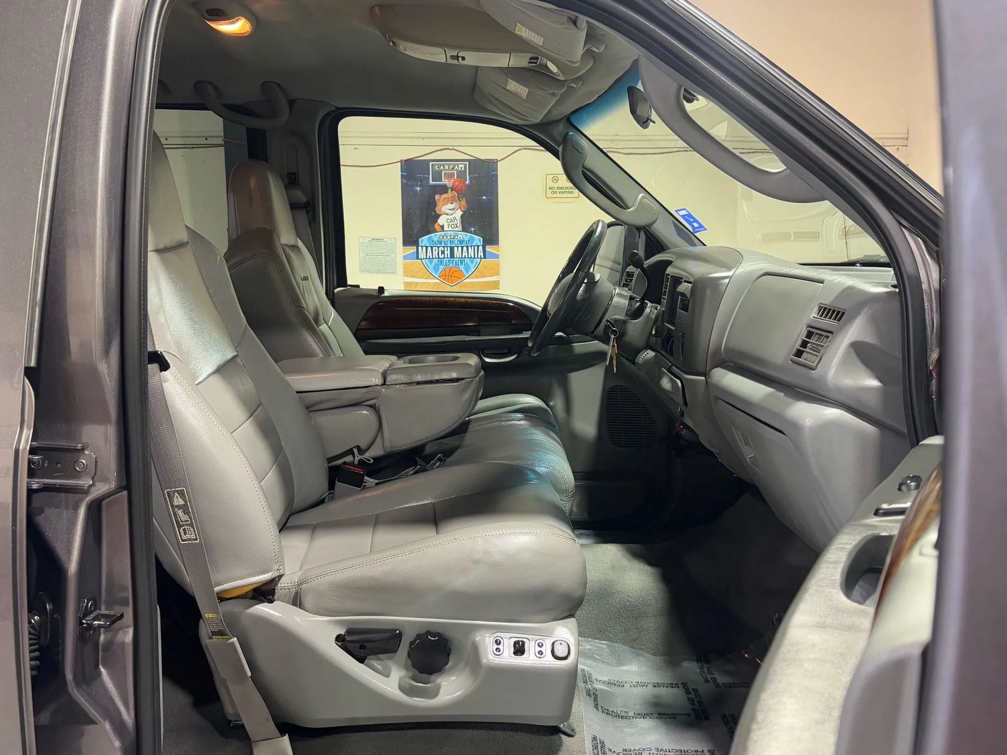 Used 2004 Ford F250 Lariat AWD/4WD image 14