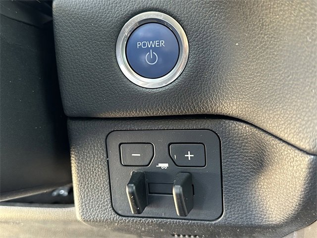 Used 2023 Toyota Tundra Limited image 23