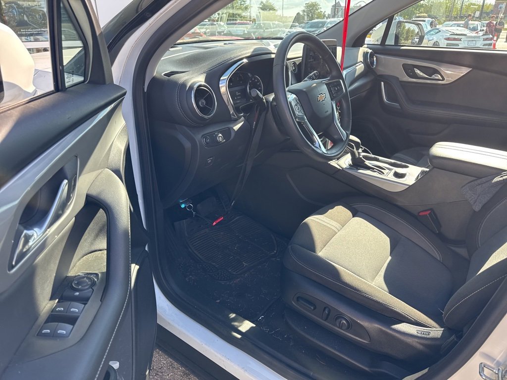 Used 2023 Chevrolet Blazer LT image 9