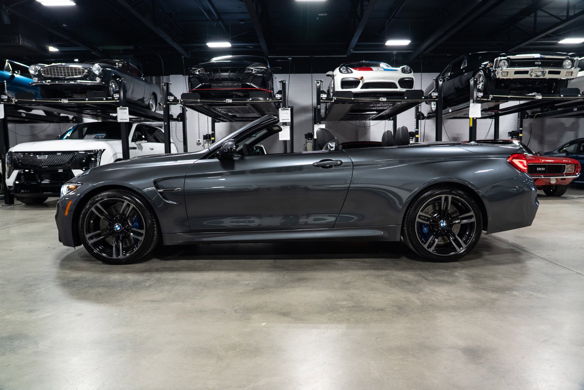 Used 2018 BMW M4 Convertible w/ Executive Package image 3