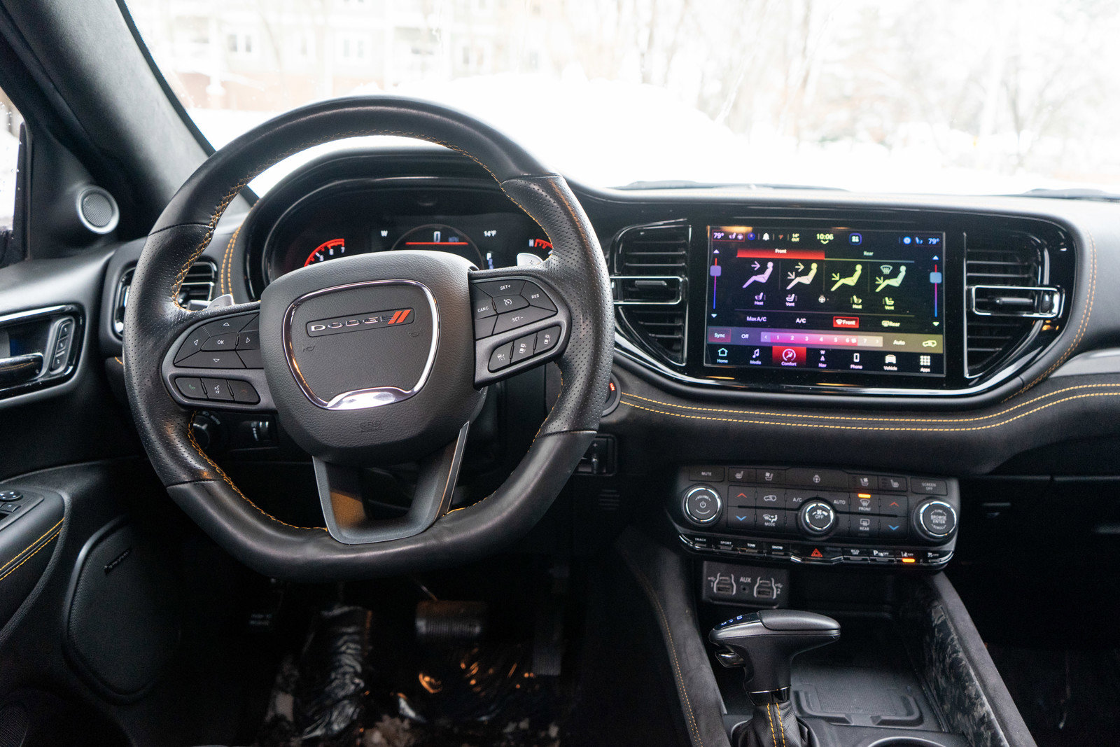 Used 2023 Dodge Durango R/T w/ Hemi Orange Plus Package image 11