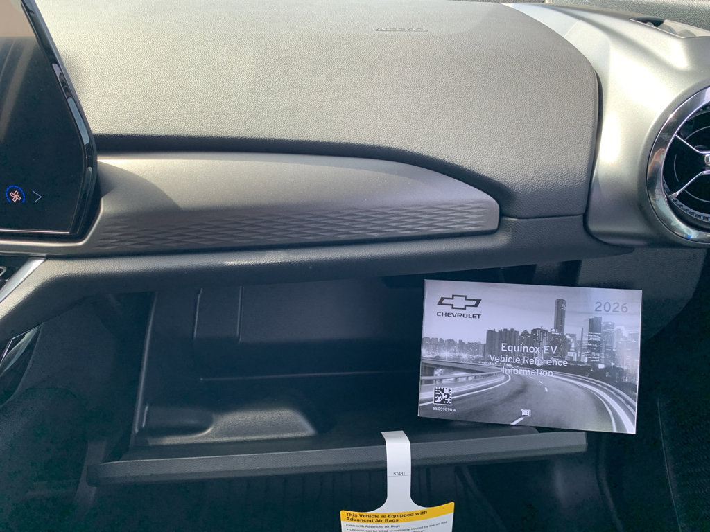 New 2026 Chevrolet Equinox EV LT image 30