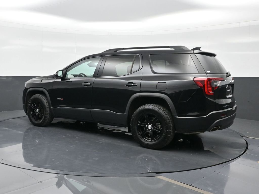 Used 2023 GMC Acadia AT4 w/ Technology Package AWD/4WD image 2