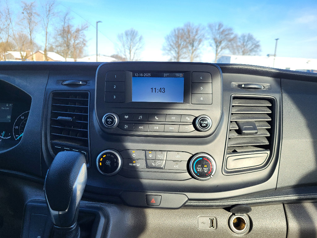 Used 2021 Ford Transit 350 XLT image 6