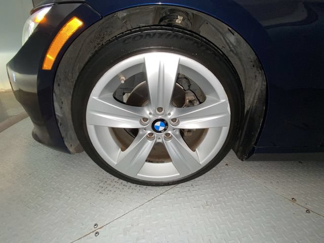Used 2011 BMW 328i Convertible RWD image 10