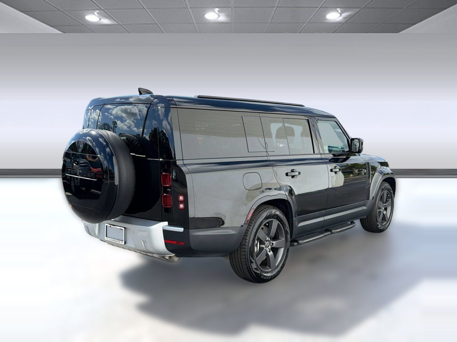 Used 2025 Land Rover Defender 130 S AWD/4WD image 9