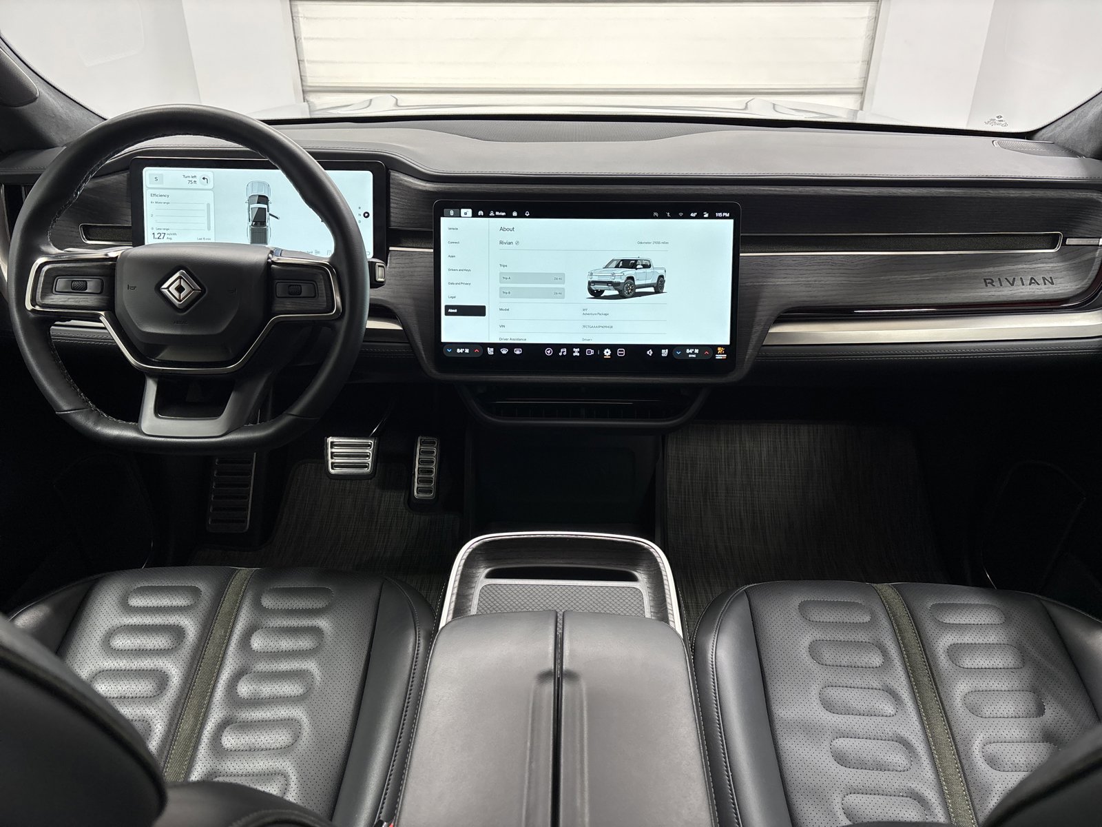 Used 2023 Rivian R1T Adventure image 25