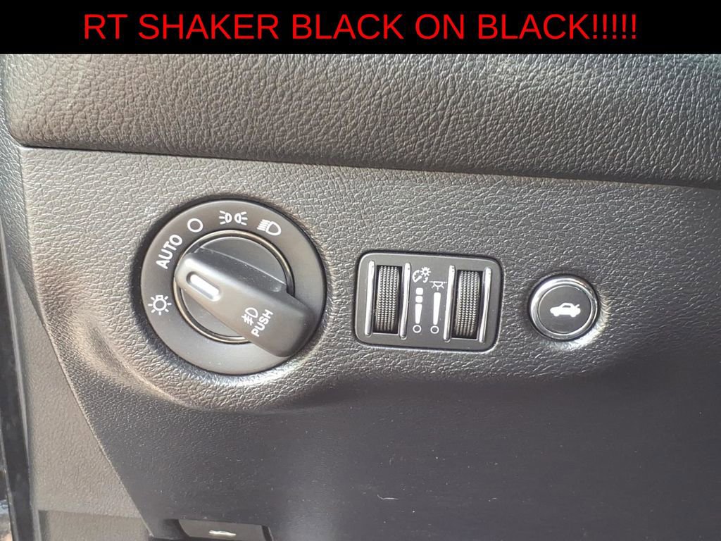 Used 2016 Dodge Challenger R/T RWD image 22