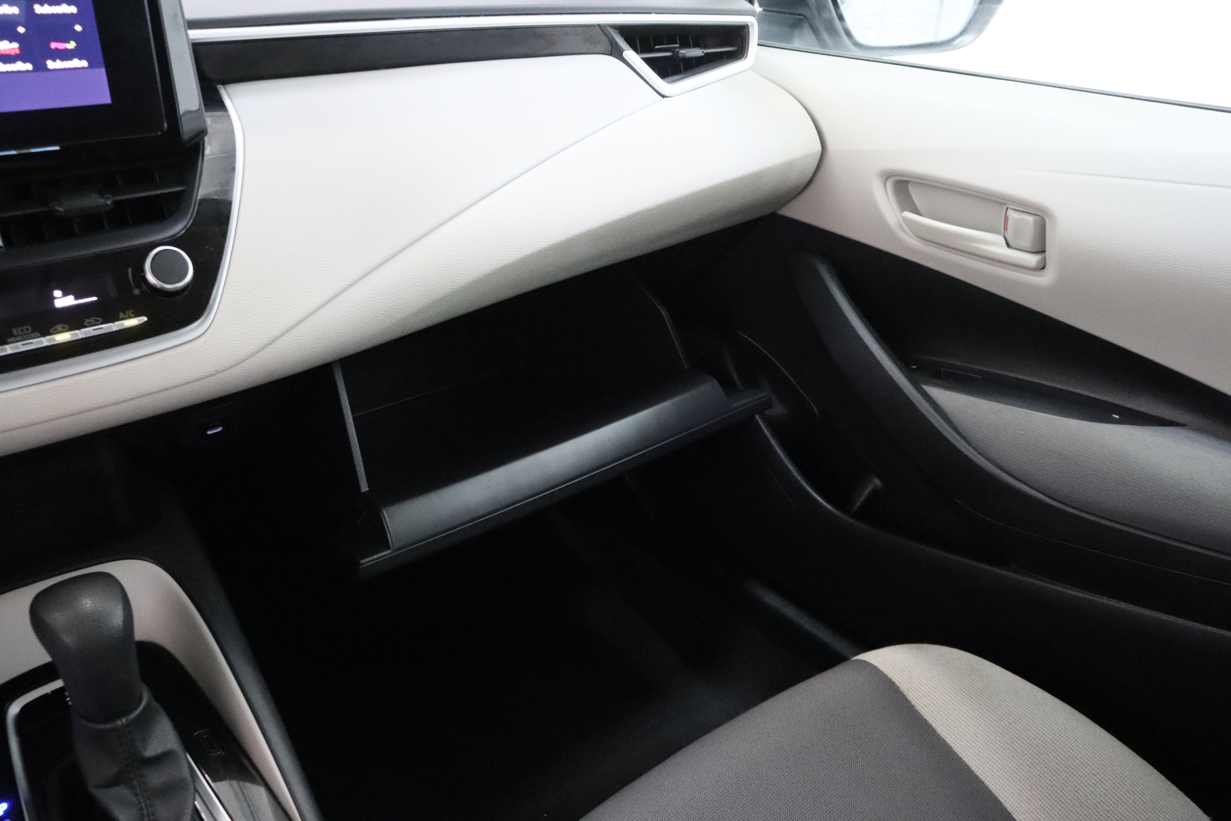Used 2024 Toyota Corolla LE FWD image 20
