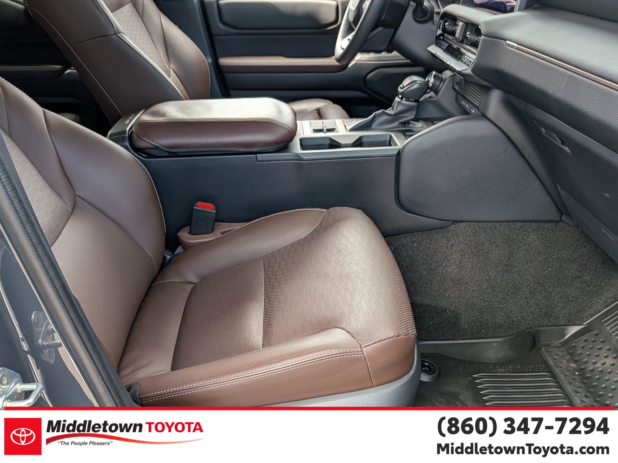 Used 2025 Toyota Land Cruiser w/ Premium Package AWD/4WD image 37