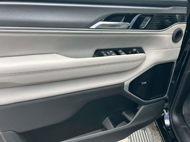 New 2026 Jeep Grand Wagoneer L Limited AWD/4WD image 22